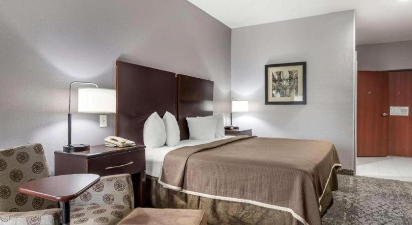 Best Western Oakdale Inn Zewnętrze zdjęcie