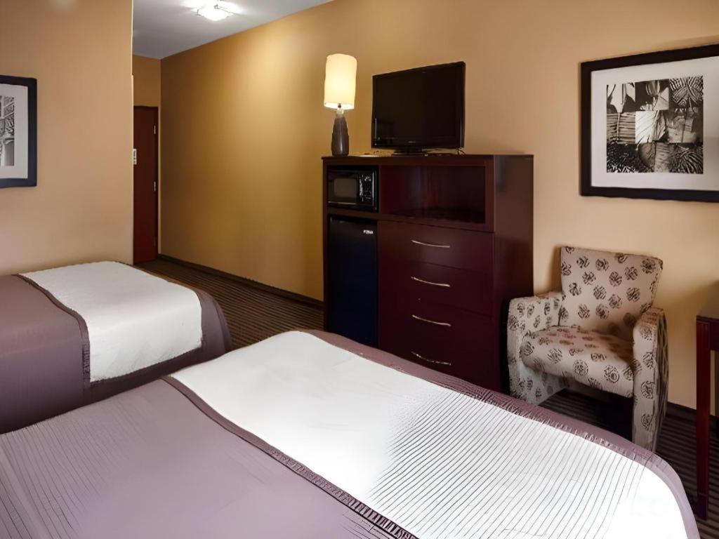 Best Western Oakdale Inn Zewnętrze zdjęcie