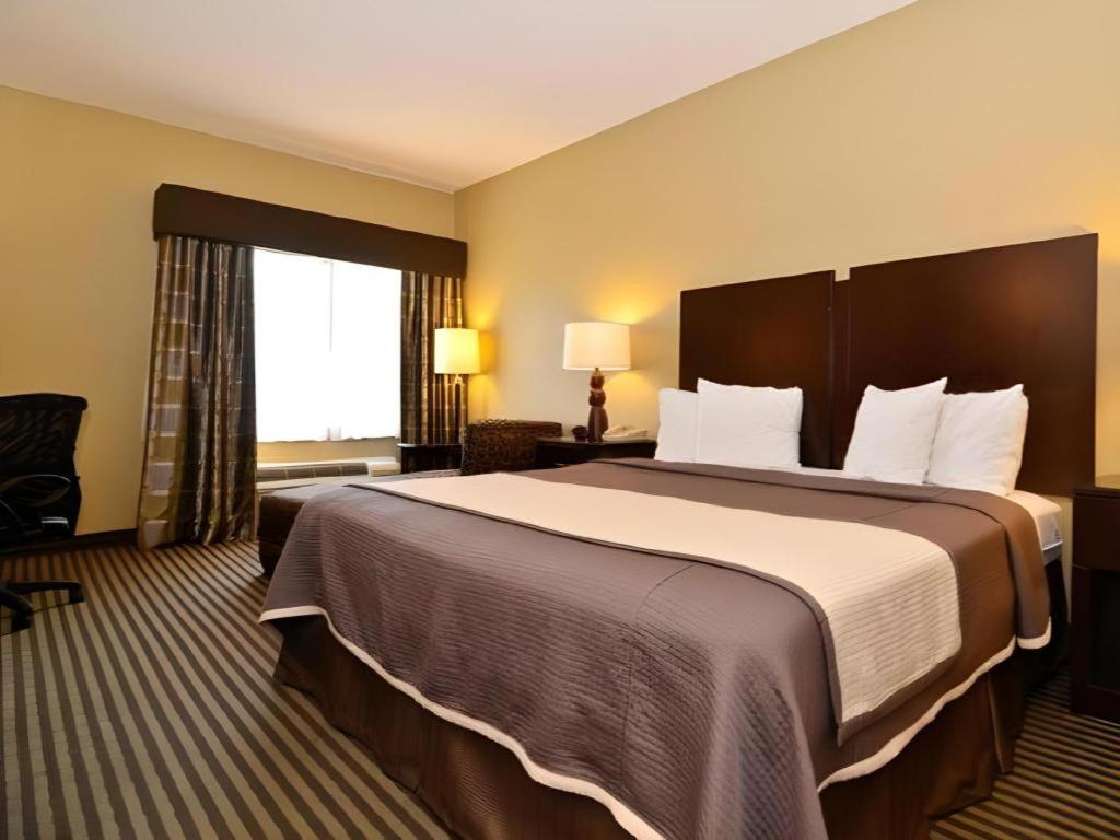 Best Western Oakdale Inn Zewnętrze zdjęcie